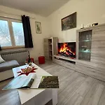 Kuca Sarenka * Kupjak