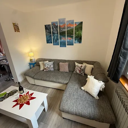 Dom wakacyjny Kuca Sarenka