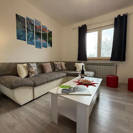 Dom wakacyjny Kuca Sarenka *