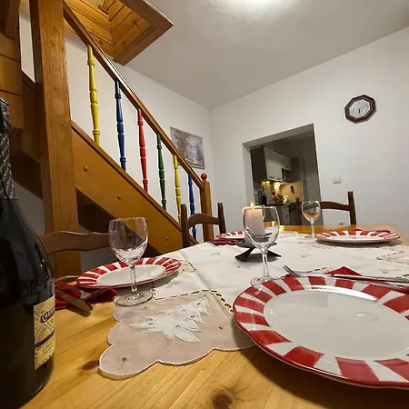 Dom wakacyjny Kuca Sarenka *